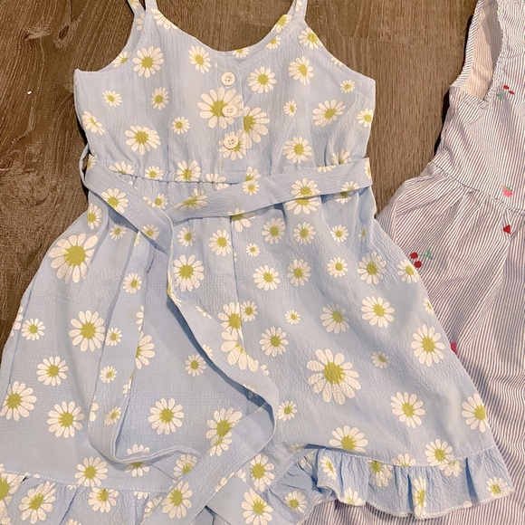 Adorable baby blue flower romper and fruit dress both 3T - Picture 2 of 3